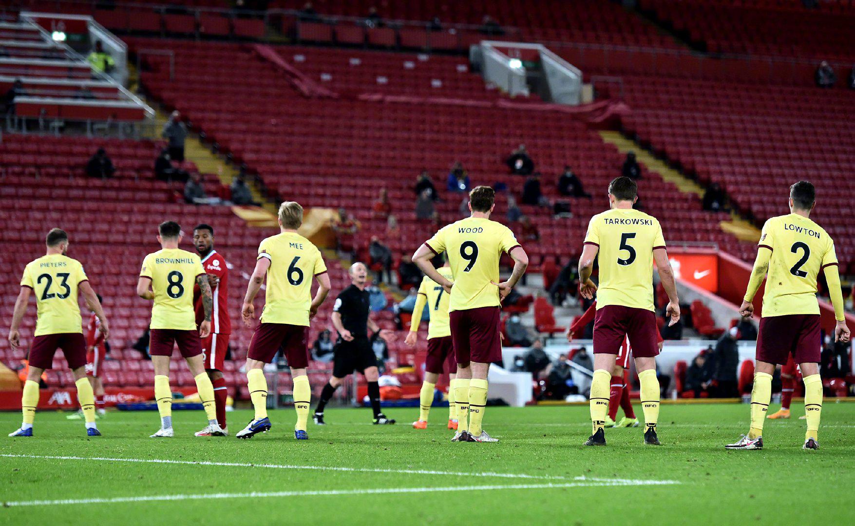 光投向更具 光投向更具